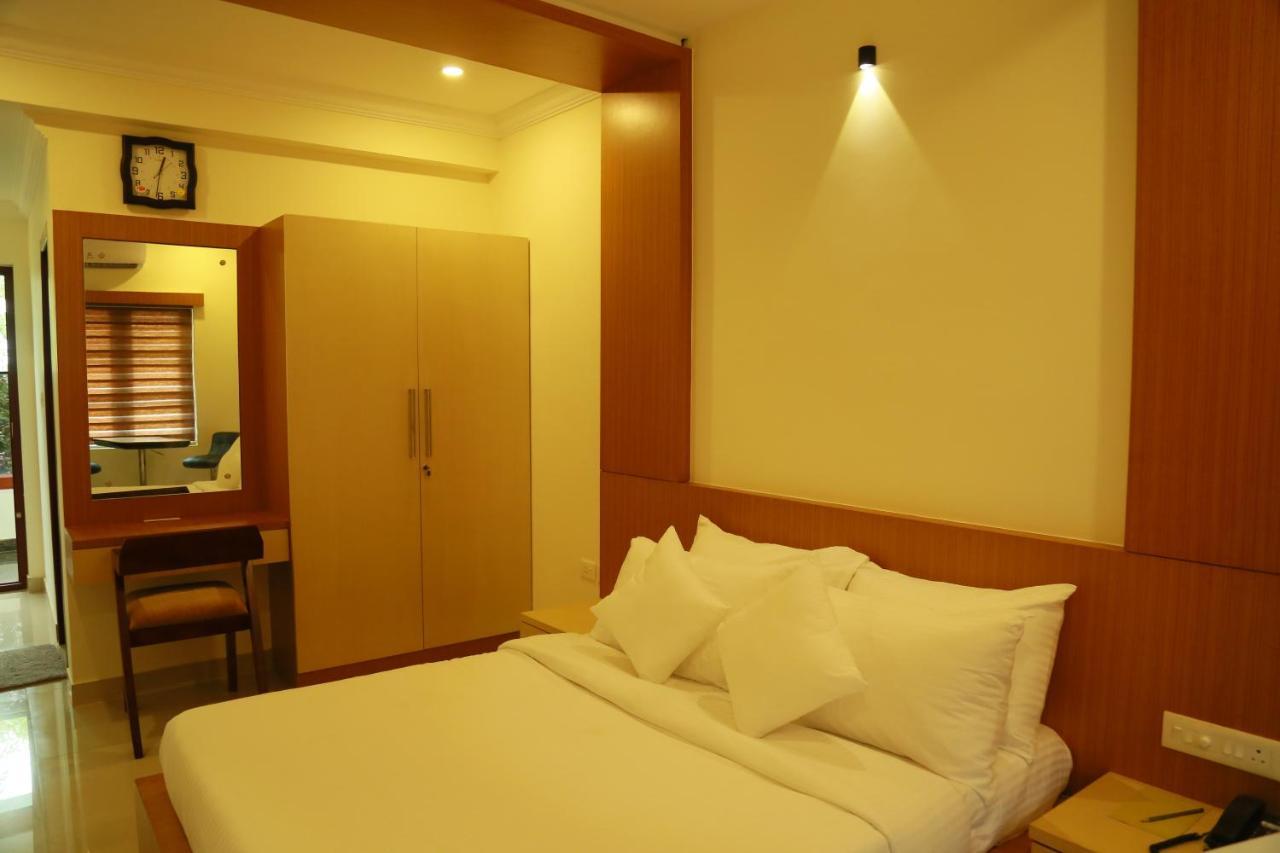 Sea Breeze Rest Inn Kannur Exterior photo