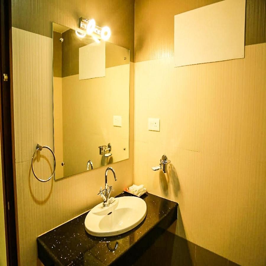 Sea Breeze Rest Inn Kannur Exterior photo