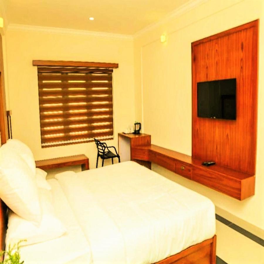 Sea Breeze Rest Inn Kannur Exterior photo